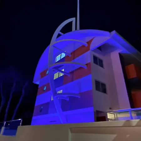 Flat In A With Shared Pool Apartament