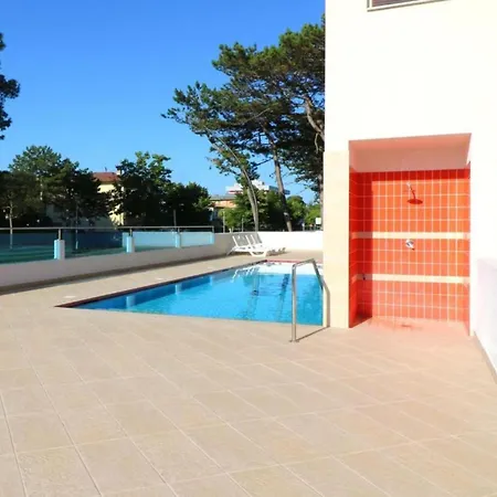 Flat In A With Shared Pool *