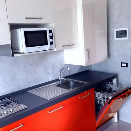 Flat In A With Shared Pool Apartman Bibione